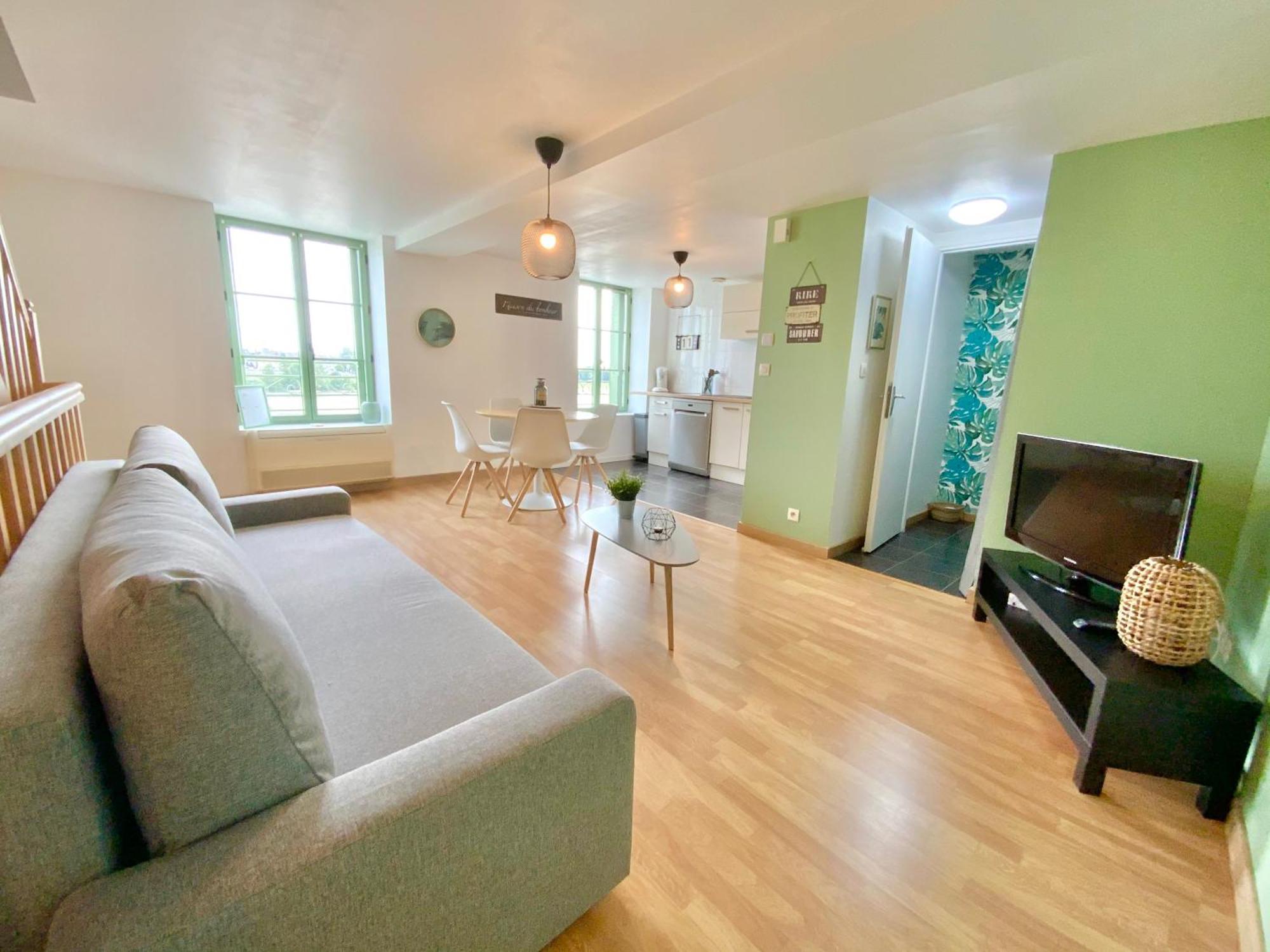 La Vue Loire Appartement Saint-Denis-de lʼHôtel Eksteriør billede